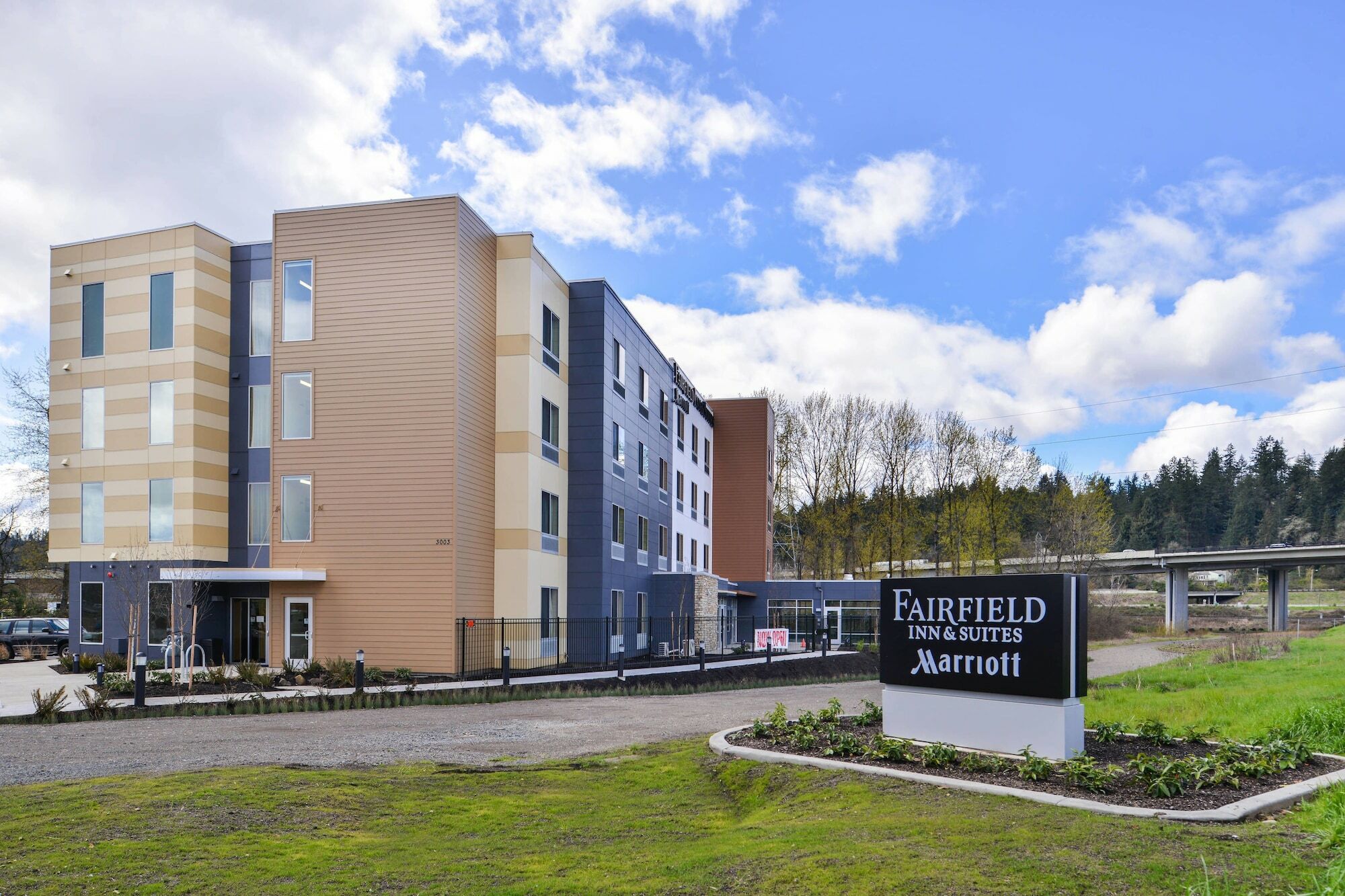 Fairfield Inn & Suites By Marriott Eugene East/Springfield Экстерьер фото